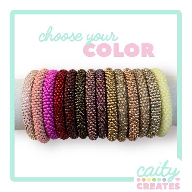 Crochet glass 2025 bead bracelet pattern